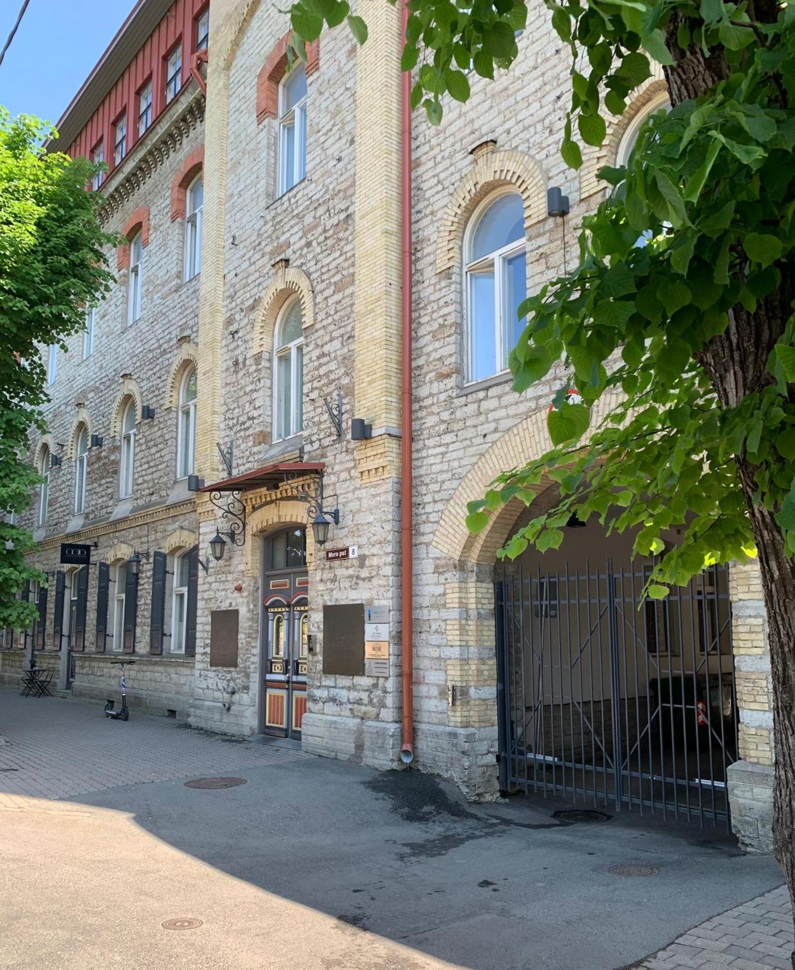 Orange Apartments Mere Tallinn Buitenkant foto